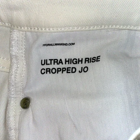 NWT 7 for all mankind LUXE VINTAGE.  White Flare Women's Jeans.  Size 26 - Picture 10 of 12